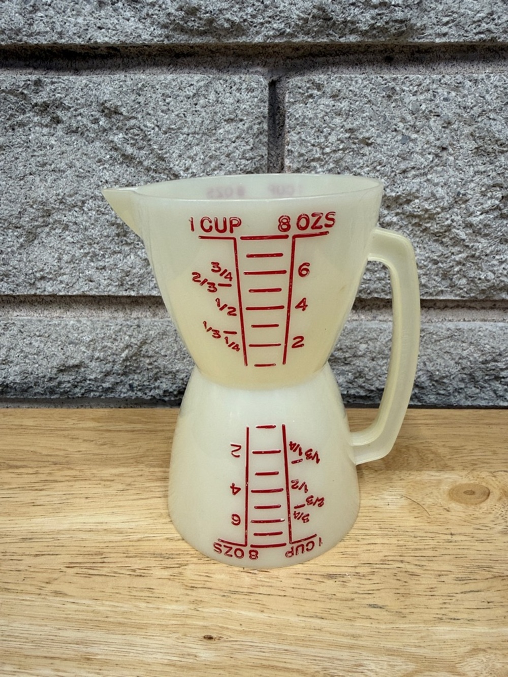 Vintage Tupperware Double measuring cup